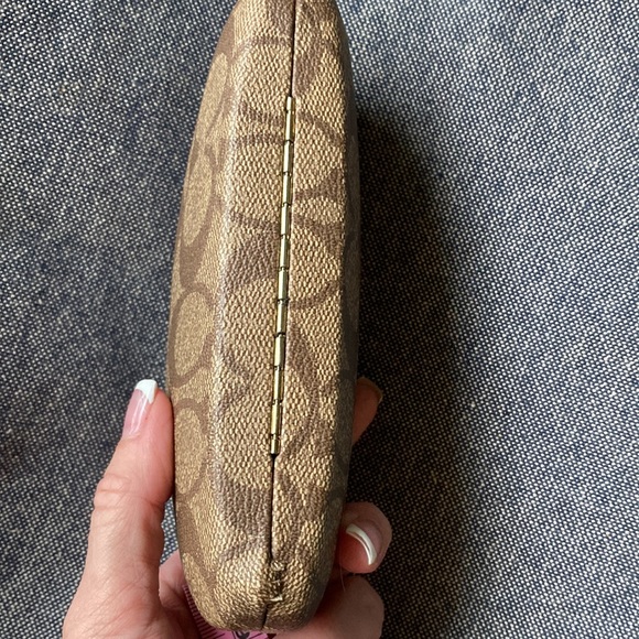 Coach glasses container hard shell sunglasses holder perfect condition - Picture 7 of 7